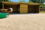 Râtelier déplaçable 2x3m – Distribution sécurisée du fourrage pour chevaux – Structure mobile et robuste – Image 8